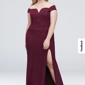 V-wire off the shoulder wine plus size gown. Unworn.